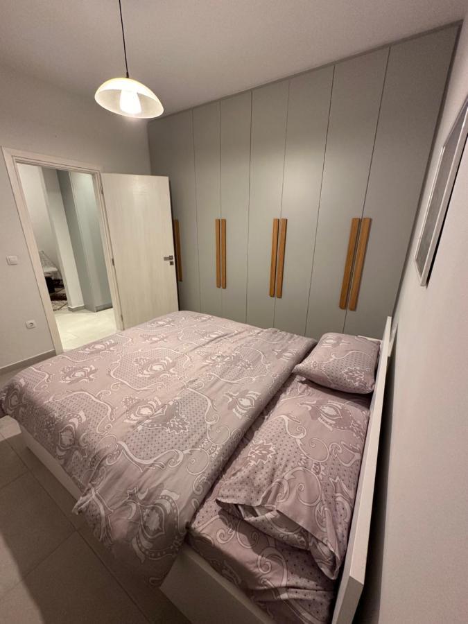 A&A Apartment Pireus Exteriör bild